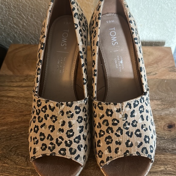 New nice comfortable wages, excellent condition - Picture 2 of 3